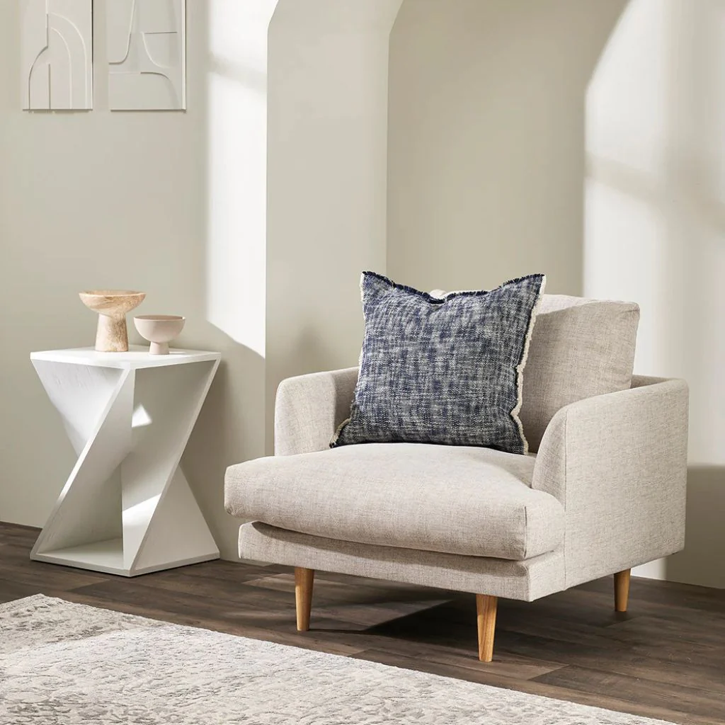 Arezzo Cushion Navy - Image 6