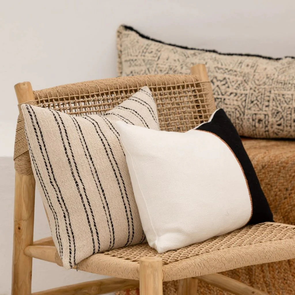 Bella Linen Cushion Black - Image 2