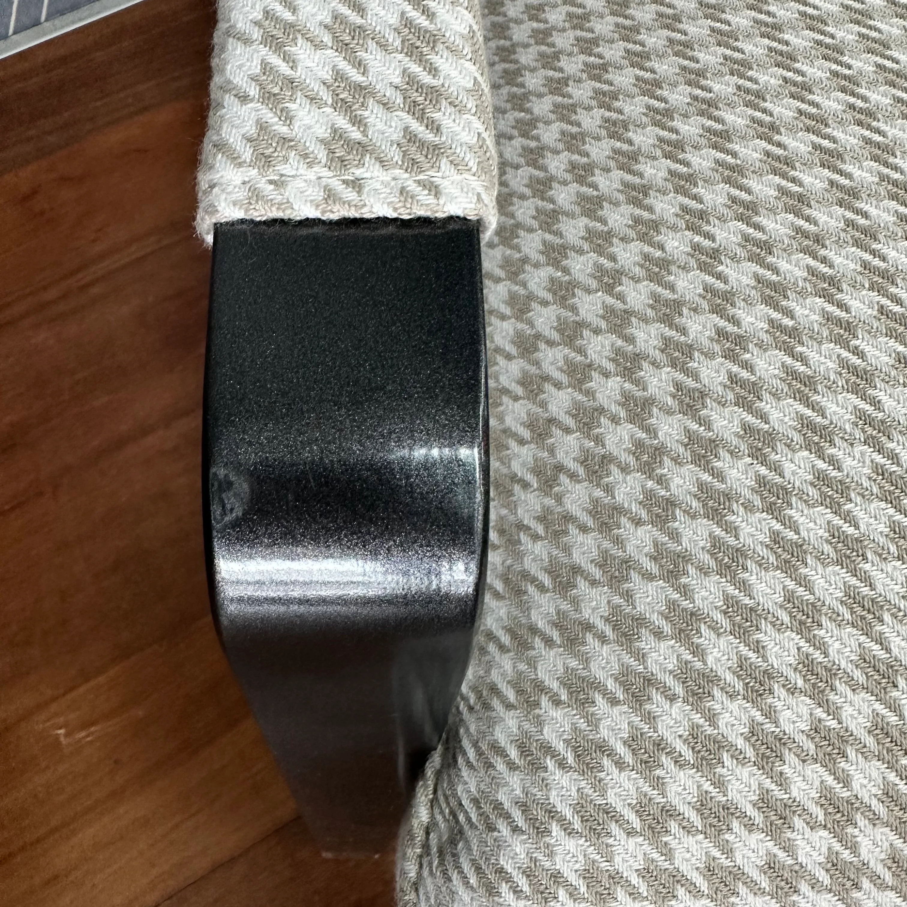 Bruno Feature Chair Clearance - Image 3