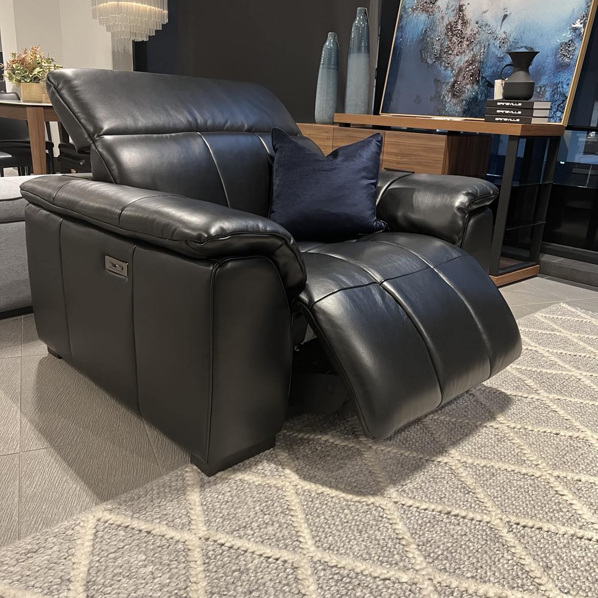 Cocoon 1.25 Seater Clearance - Image 3