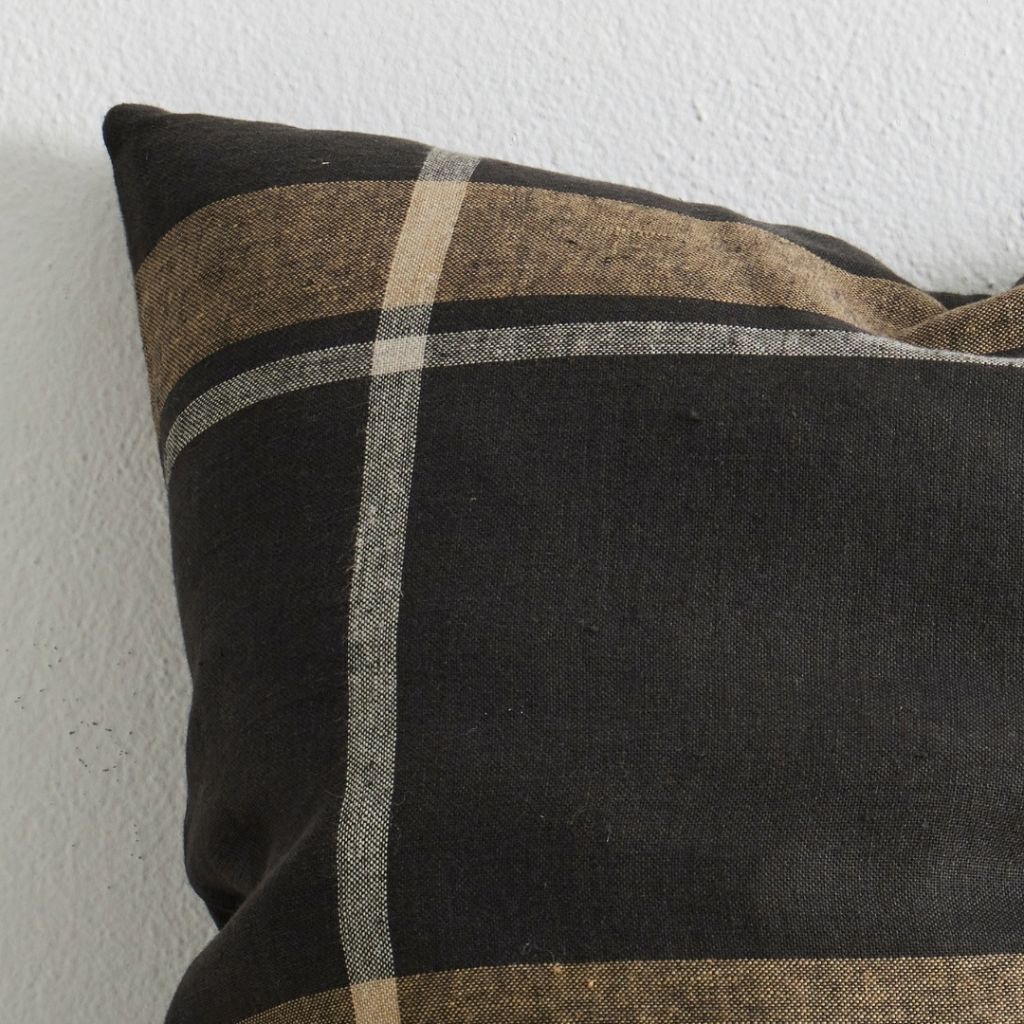 Dante Cushion Midnight - Image 6