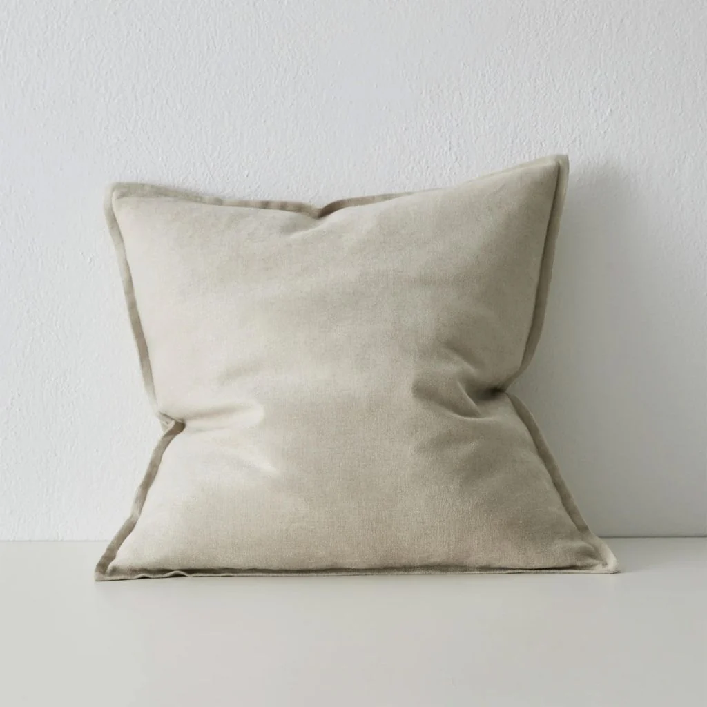 Fiore Cushion Pigeon