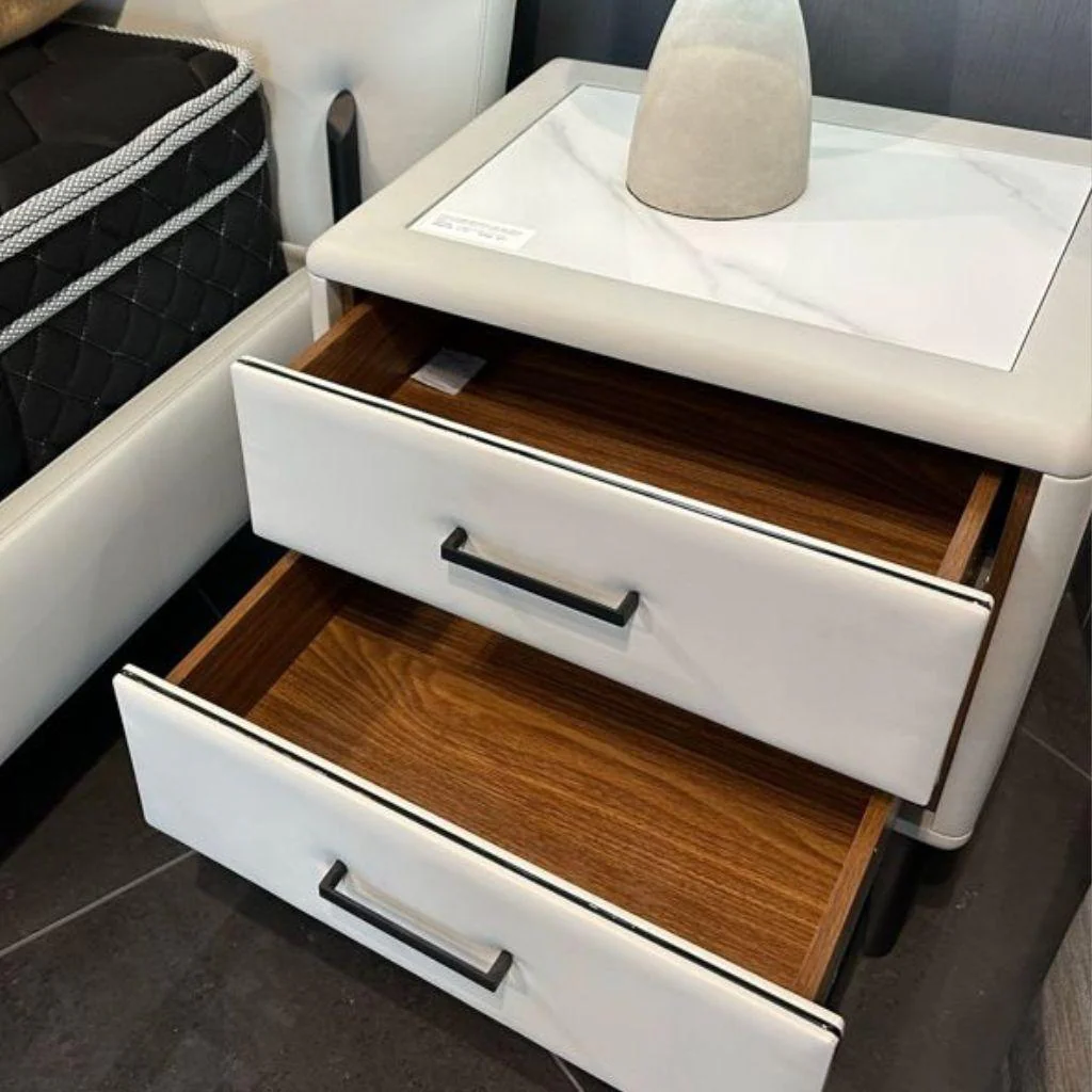 G19 Bedside Table - Image 5
