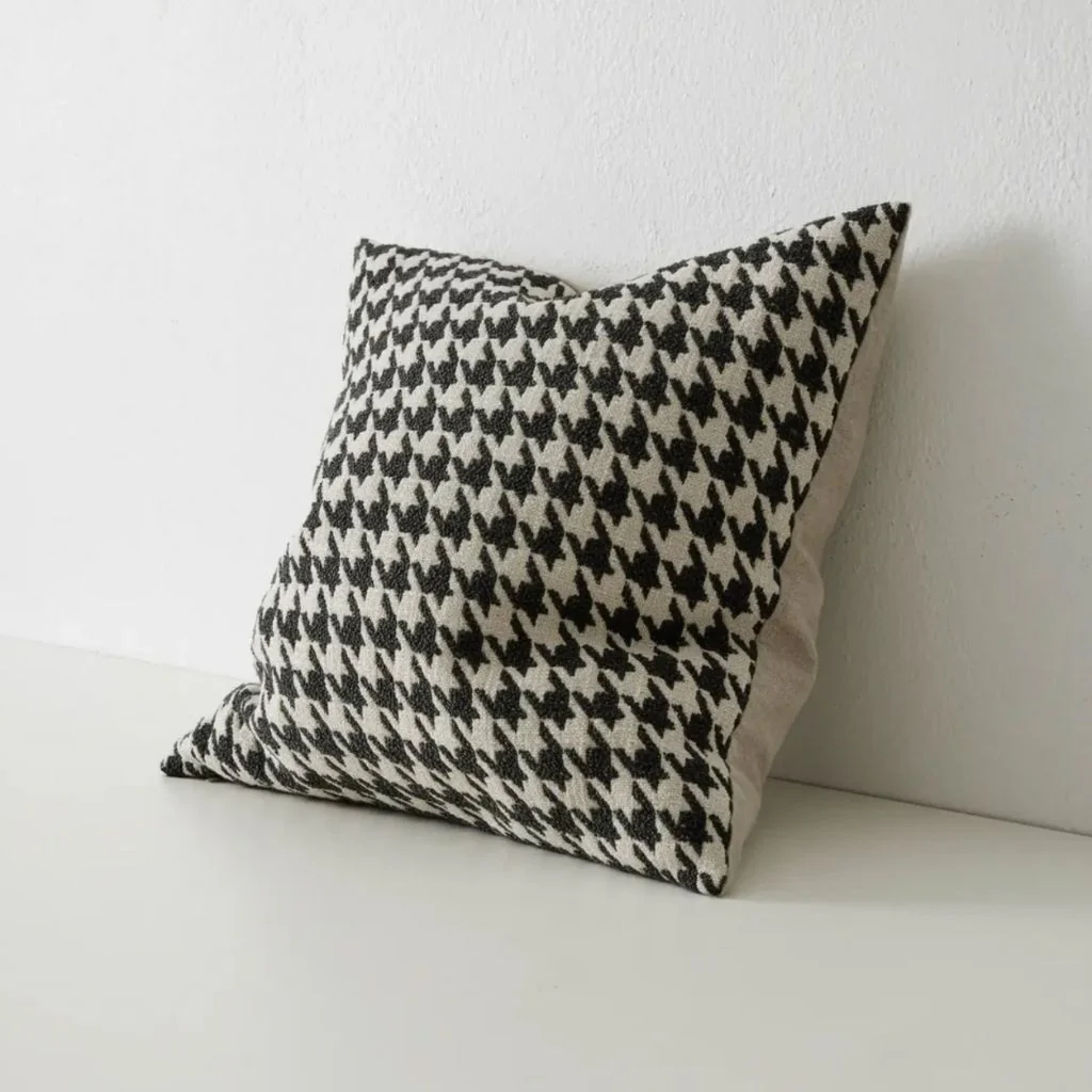 Giovanni Cushion Midnight - Image 5