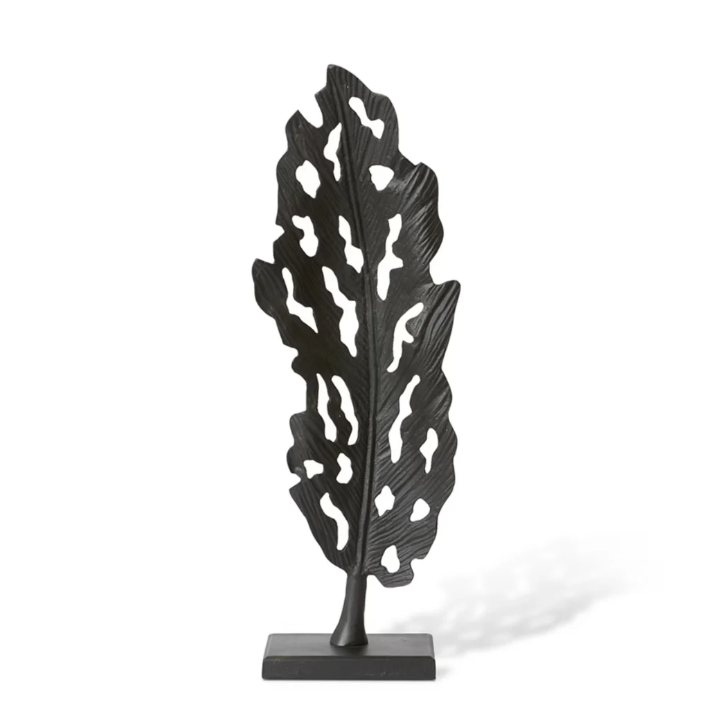Leafy Sculpture Black (Small)