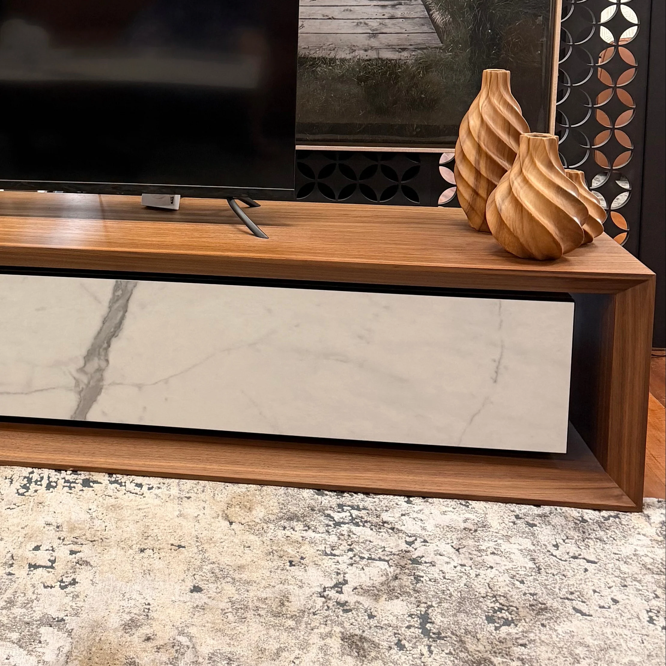 Malibu C TV Unit with Venato Doors Clearance - Image 3