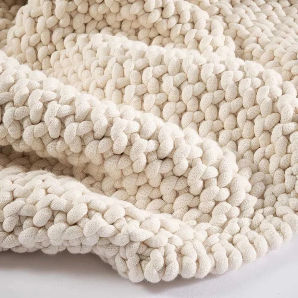 Marco Ivory Throw - Image 4