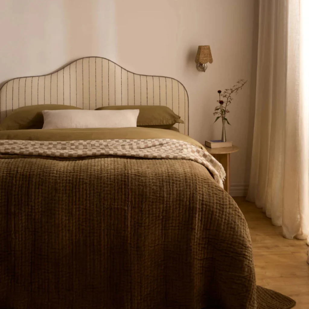 Matteo Chalk Wool & Silk Throw - Image 4