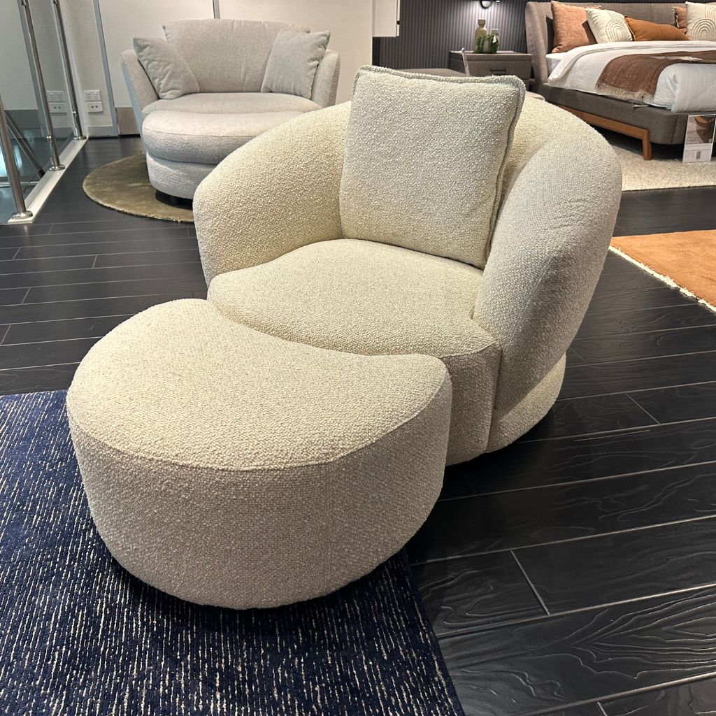 Clearance Accent and Feature Chairs
