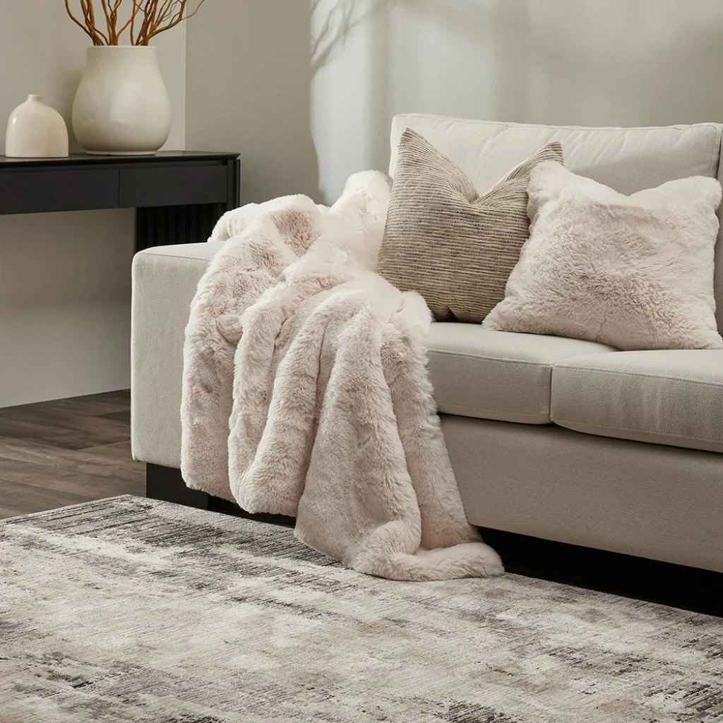 Pelage Throw Ivory - Image 2