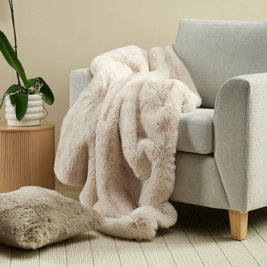 Pelage Throw Ivory - Image 5