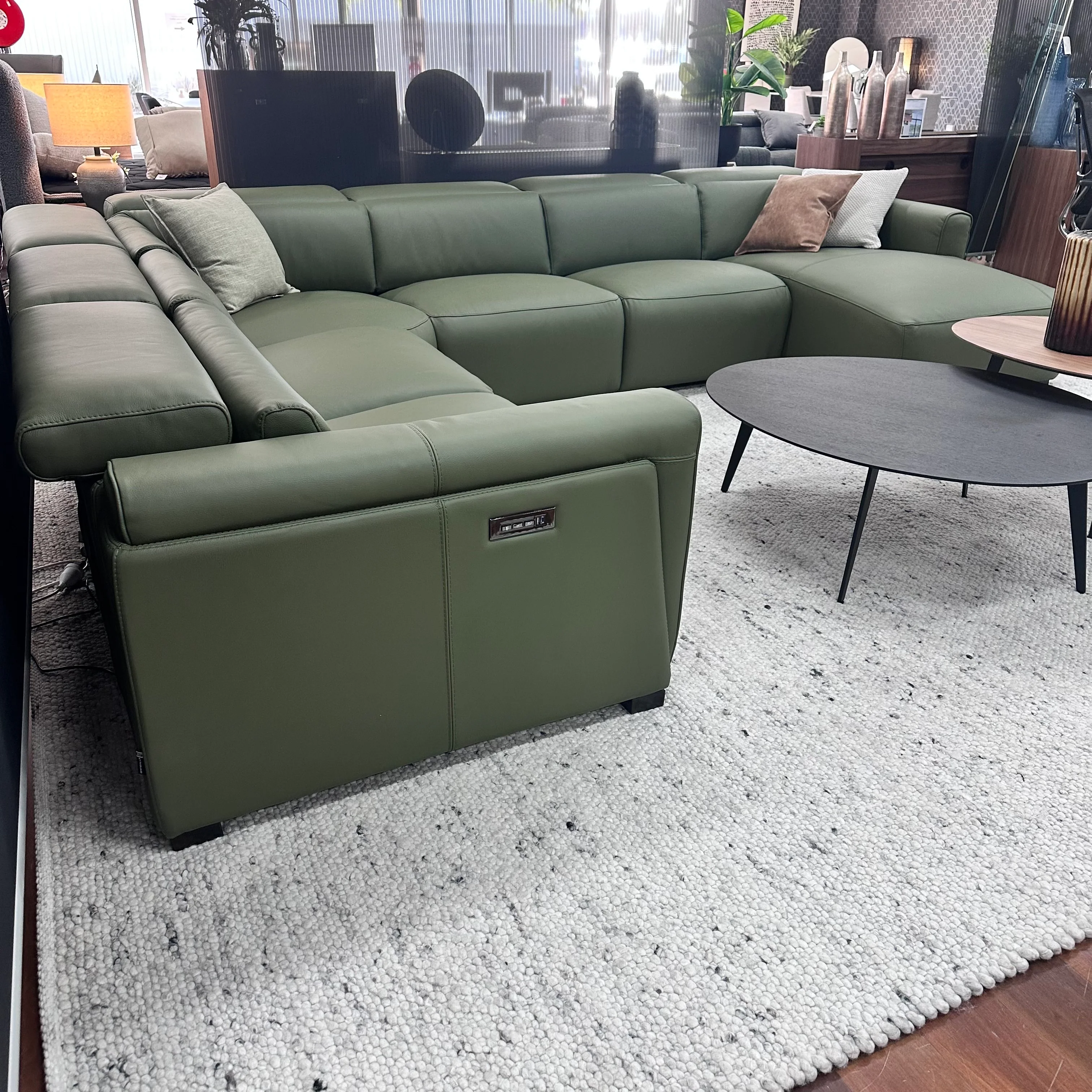 Pollock 3 Electric Recliner Sofa Clearance - Image 3