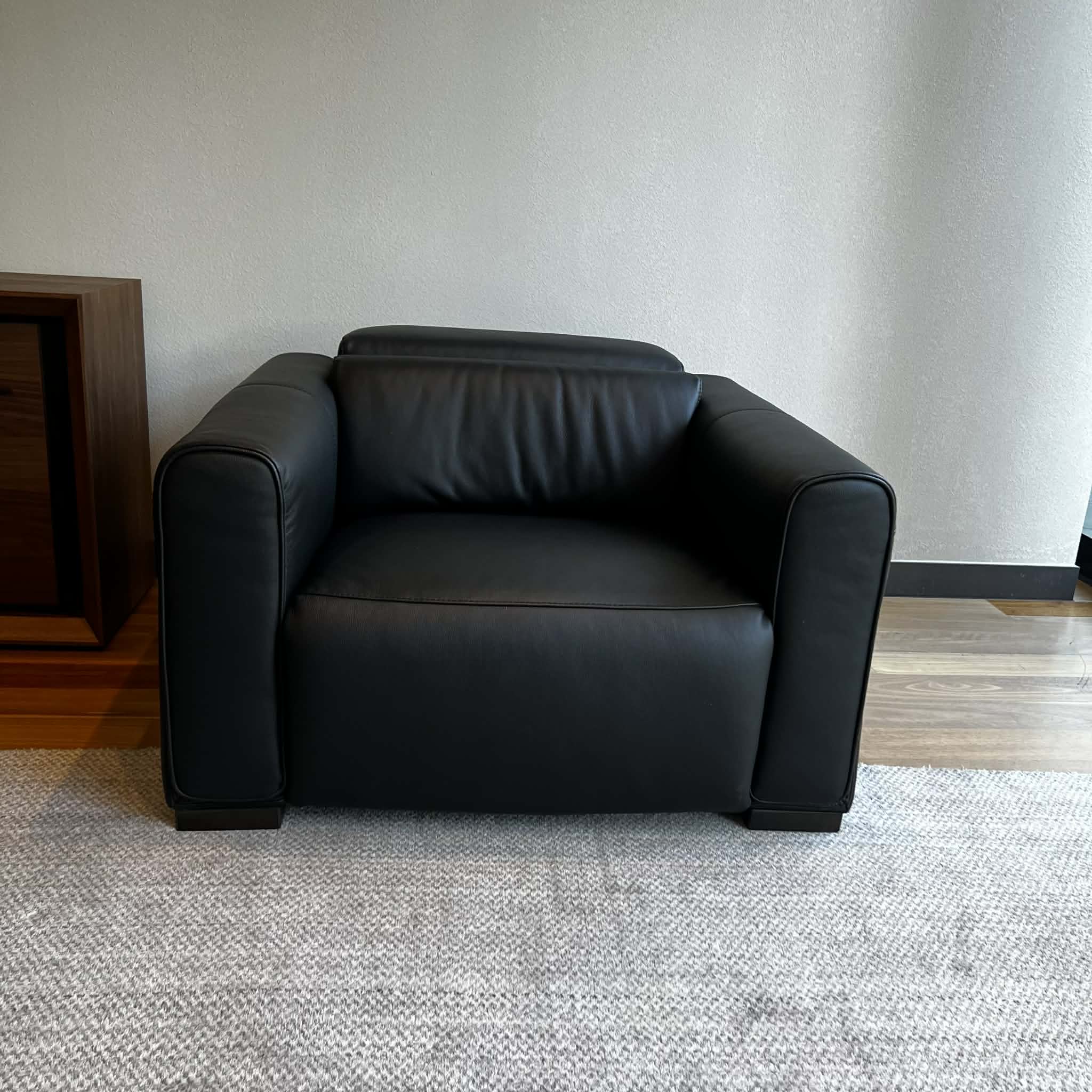 Pollock Recliner Lounge Set Clearance - Image 4