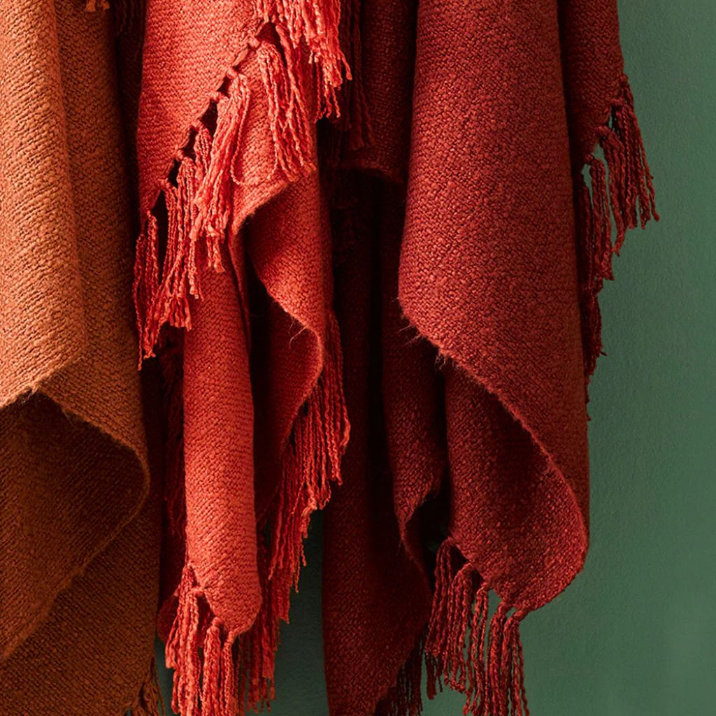Serenade Throw Cranberry - Image 2