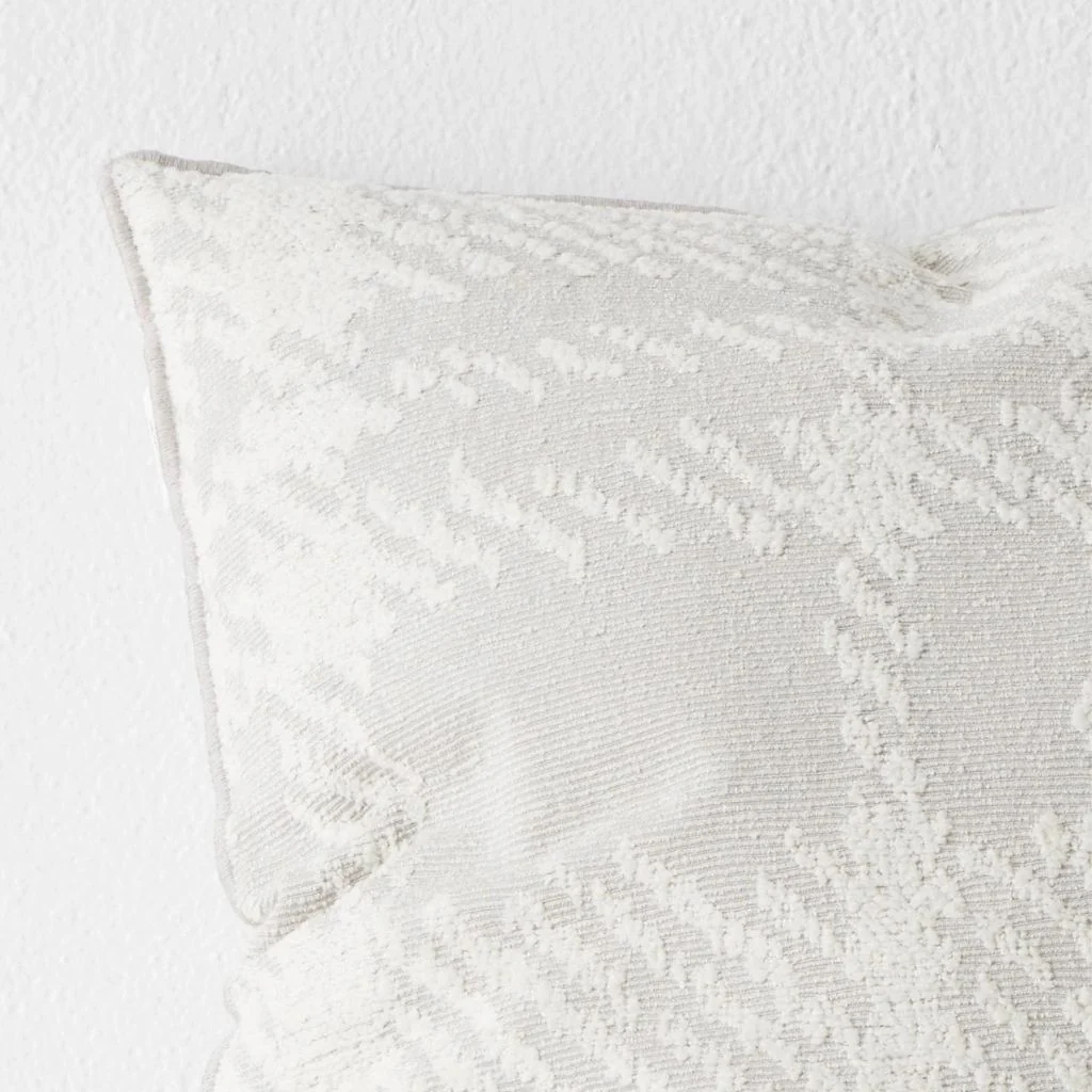Sienne Cushion Moonbeam - Image 2