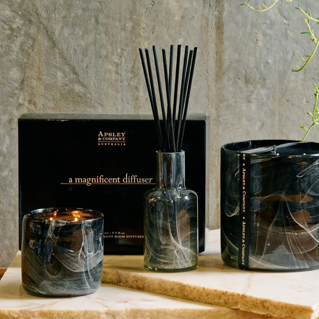 Tempest 400g Luxury Candle - Image 3