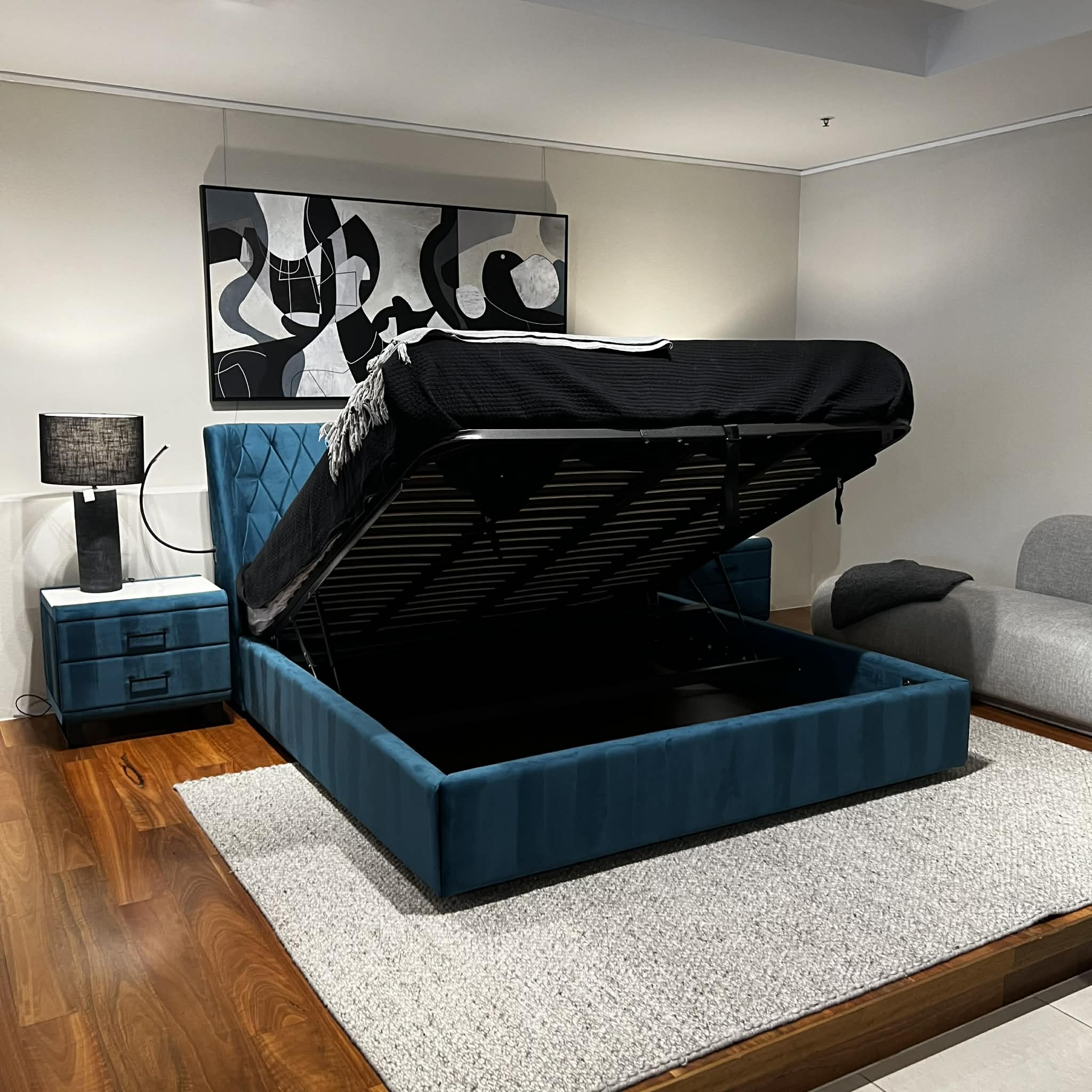 Verona King Manual Storage Bed with 2 Bedside Tables Clearance - Image 2