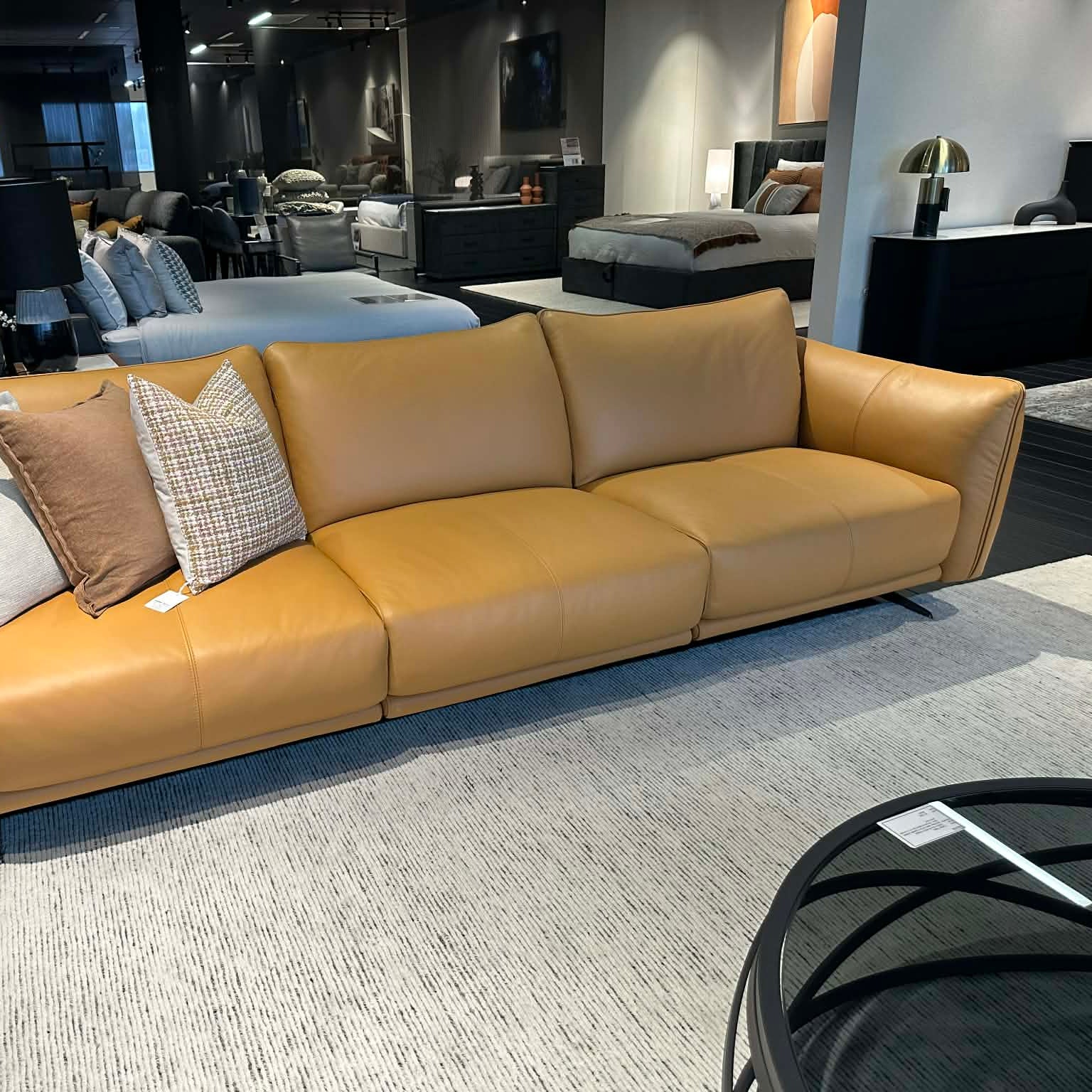 Voyage Lounge Suite Clearance - Image 4
